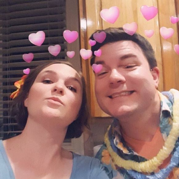 Meet your Posher, Jessica - Picture 1 of 1